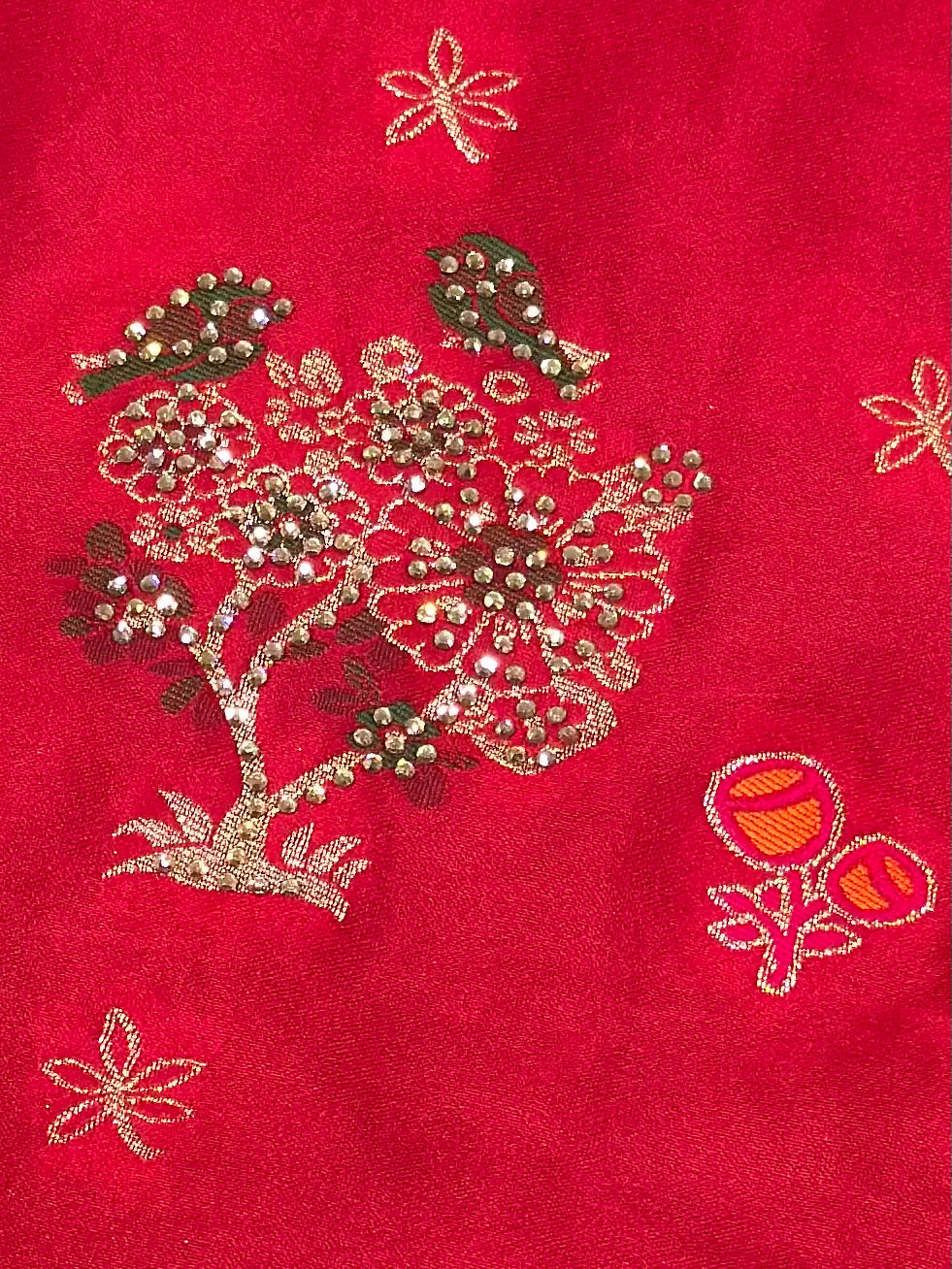 m hgvtfgyiukjbl saree Suruchi Sarees