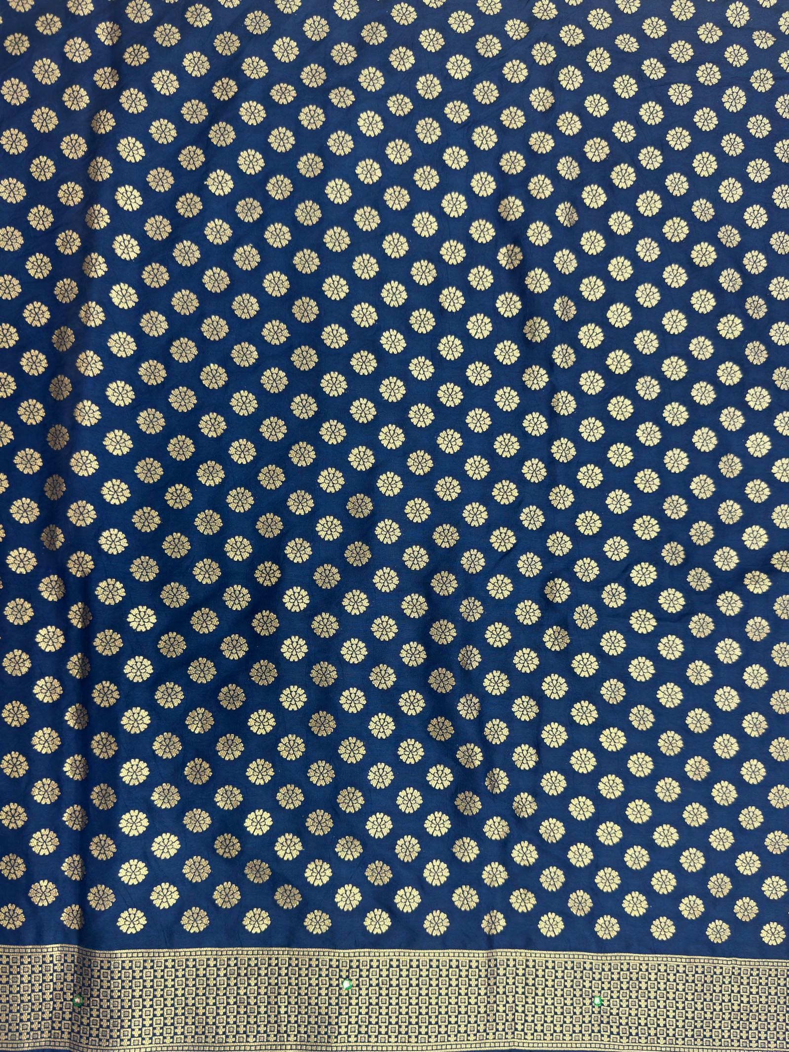 gcfxhjdkfh,v Saree Suruchi Sarees