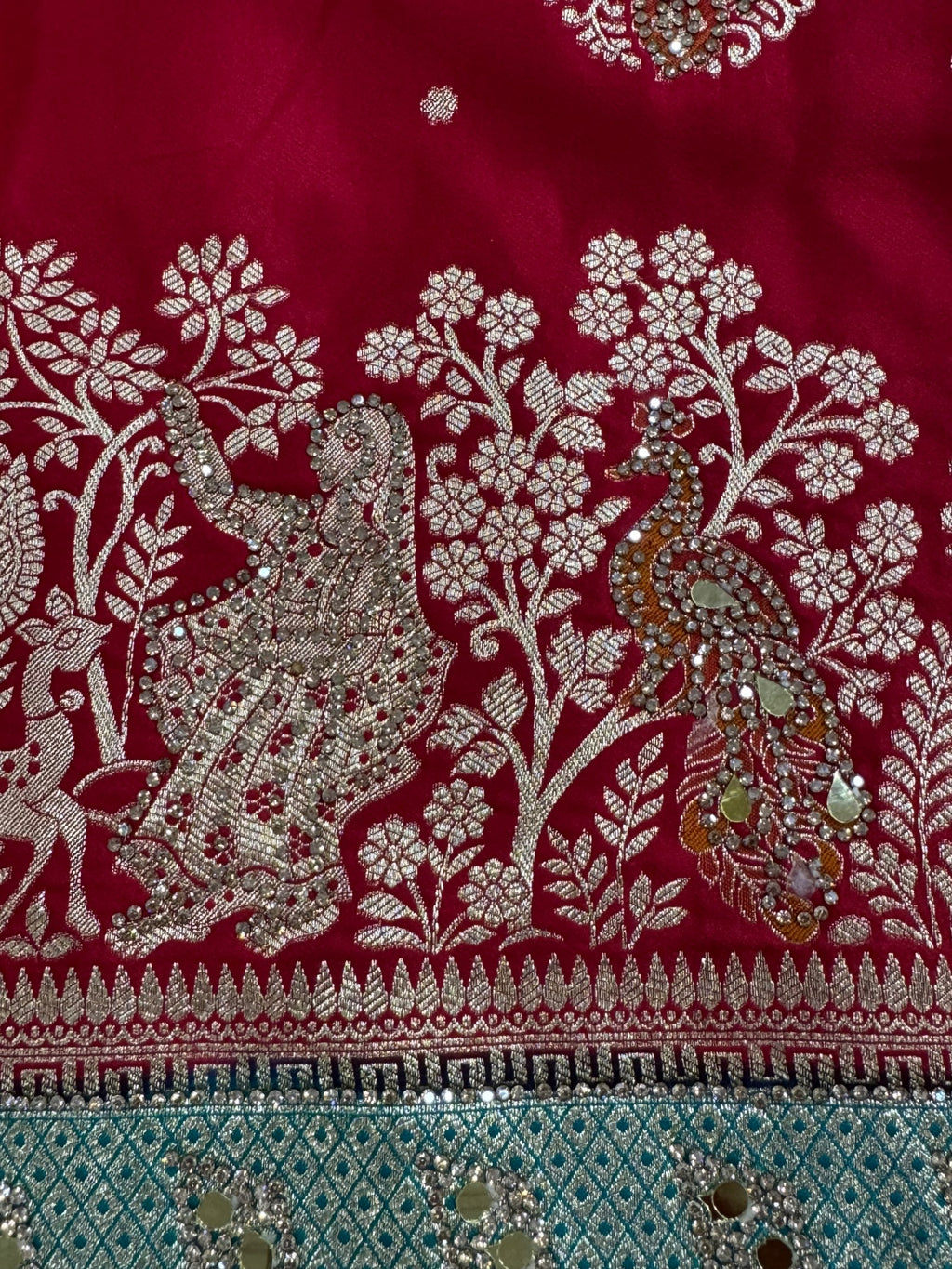 BVGCJVHKBKHJL' SAREE Suruchi Sarees