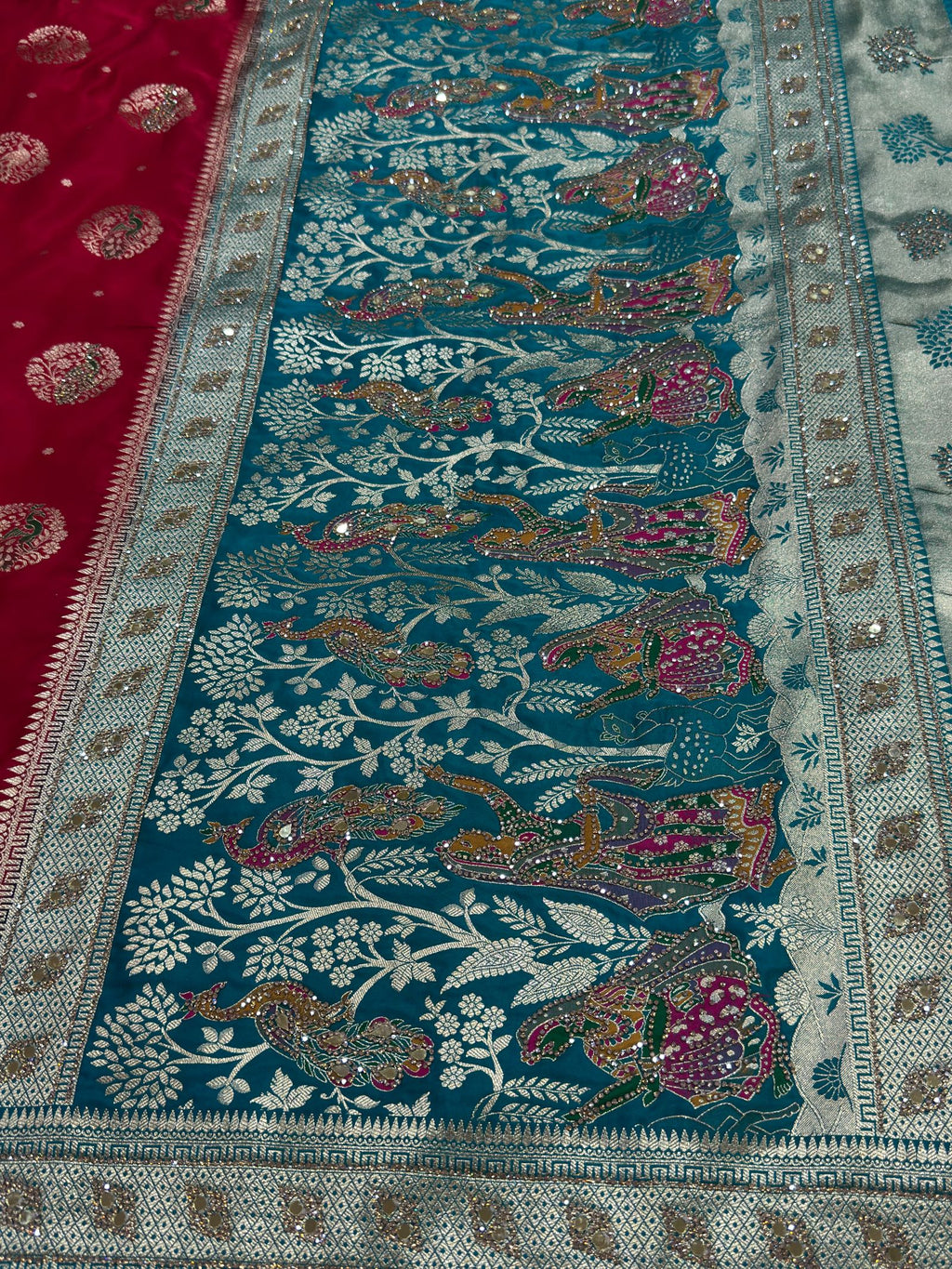 BVGCJVHKBKHJL' SAREE Suruchi Sarees